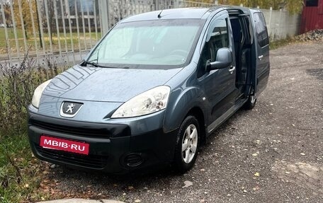Peugeot Partner II рестайлинг 2, 2010 год, 570 000 рублей, 1 фотография