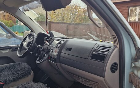 Volkswagen Transporter T5 рестайлинг, 2004 год, 700 000 рублей, 5 фотография
