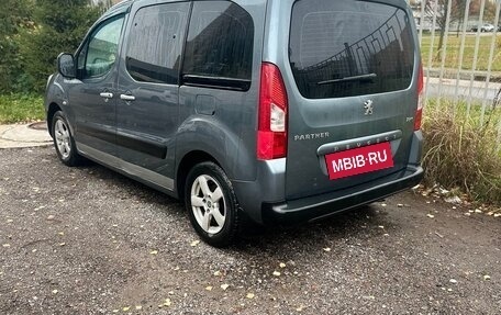 Peugeot Partner II рестайлинг 2, 2010 год, 570 000 рублей, 2 фотография