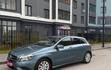 Mercedes-Benz A-Класс, 2014 год, 1 400 000 рублей, 1 фотография