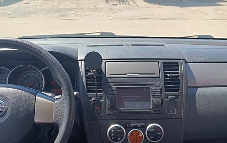 Nissan Tiida, 2010 год, 850 000 рублей, 6 фотография
