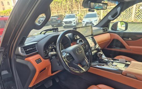 Lexus LX, 2022 год, 14 000 000 рублей, 12 фотография