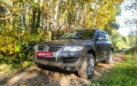 Volkswagen Touareg III, 2007 год, 1 399 000 рублей, 2 фотография