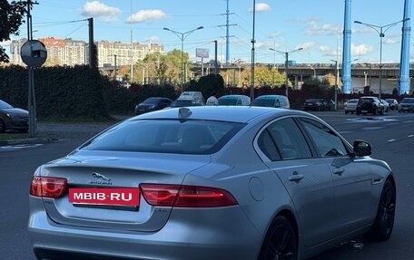 Jaguar XE I рестайлинг, 2016 год, 1 830 000 рублей, 4 фотография