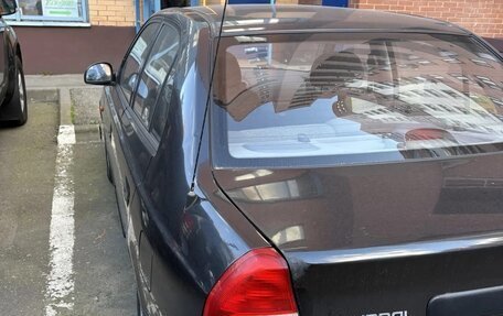 Hyundai Accent II, 2005 год, 650 000 рублей, 3 фотография