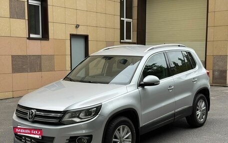 Volkswagen Tiguan I, 2011 год, 990 000 рублей, 2 фотография