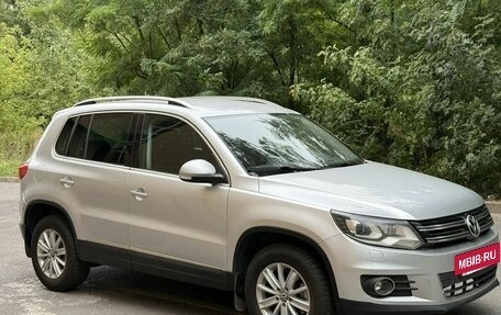 Volkswagen Tiguan I, 2011 год, 990 000 рублей, 5 фотография