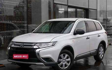 Mitsubishi Outlander III рестайлинг 3, 2017 год, 1 498 000 рублей, 1 фотография