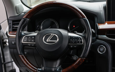 Lexus LX III, 2016 год, 7 400 000 рублей, 18 фотография