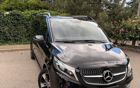 Mercedes-Benz V-Класс, 2019 год, 4 700 000 рублей, 5 фотография