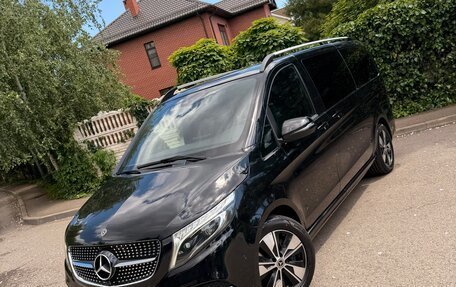 Mercedes-Benz V-Класс, 2019 год, 4 700 000 рублей, 11 фотография