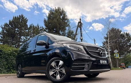 Mercedes-Benz V-Класс, 2019 год, 4 700 000 рублей, 8 фотография