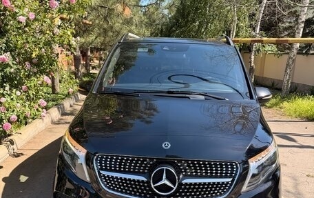 Mercedes-Benz V-Класс, 2019 год, 4 700 000 рублей, 18 фотография