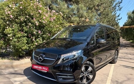 Mercedes-Benz V-Класс, 2019 год, 4 700 000 рублей, 17 фотография