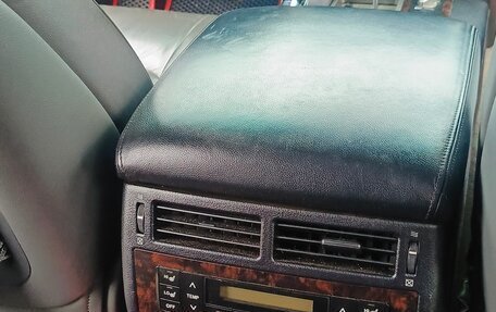 Toyota Land Cruiser 200, 2010 год, 2 450 000 рублей, 20 фотография