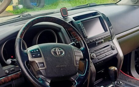 Toyota Land Cruiser 200, 2010 год, 2 450 000 рублей, 25 фотография