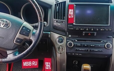 Toyota Land Cruiser 200, 2010 год, 2 450 000 рублей, 26 фотография