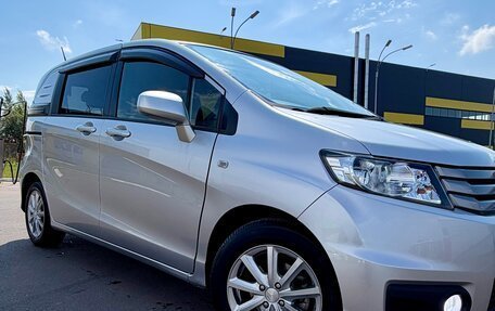 Honda Freed I, 2010 год, 1 120 000 рублей, 3 фотография