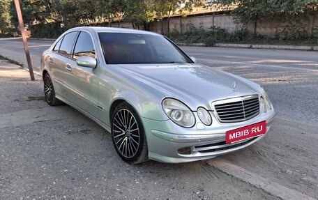 Mercedes-Benz E-Класс, 2003 год, 750 000 рублей, 2 фотография