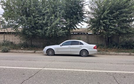 Mercedes-Benz E-Класс, 2003 год, 750 000 рублей, 6 фотография