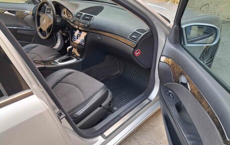 Mercedes-Benz E-Класс, 2003 год, 750 000 рублей, 5 фотография