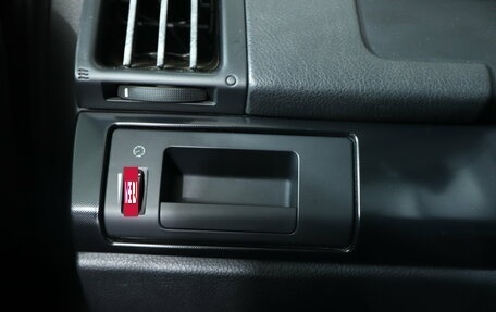 Land Rover Freelander II рестайлинг 2, 2013 год, 1 399 000 рублей, 21 фотография