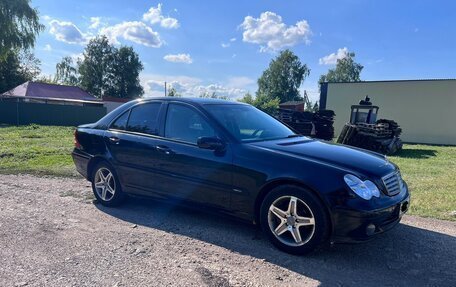 Mercedes-Benz C-Класс, 2006 год, 590 000 рублей, 3 фотография