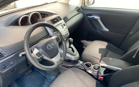 Toyota Verso I, 2011 год, 1 190 000 рублей, 9 фотография