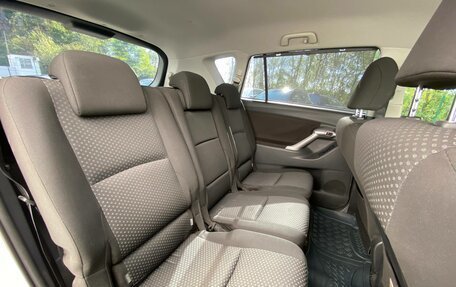 Toyota Verso I, 2011 год, 1 190 000 рублей, 12 фотография