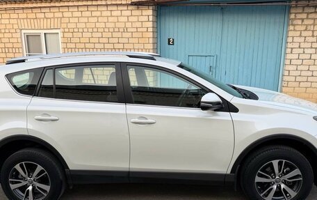 Toyota RAV4, 2018 год, 2 550 000 рублей, 4 фотография