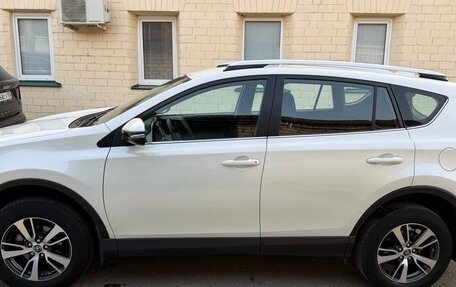 Toyota RAV4, 2018 год, 2 550 000 рублей, 3 фотография