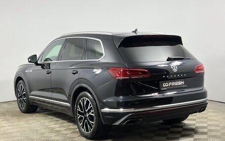 Volkswagen Touareg III, 2018 год, 4 494 900 рублей, 2 фотография