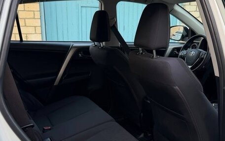 Toyota RAV4, 2018 год, 2 550 000 рублей, 9 фотография