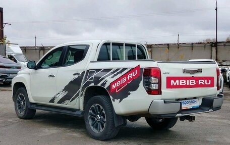Mitsubishi L200 IV рестайлинг, 2023 год, 3 290 000 рублей, 4 фотография