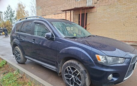 Mitsubishi Outlander III рестайлинг 3, 2012 год, 1 250 000 рублей, 3 фотография
