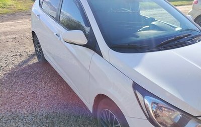 Hyundai Solaris II рестайлинг, 2012 год, 650 000 рублей, 1 фотография