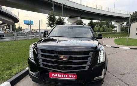 Cadillac Escalade IV, 2018 год, 4 700 000 рублей, 2 фотография