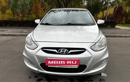 Hyundai Solaris II рестайлинг, 2013 год, 635 000 рублей, 2 фотография