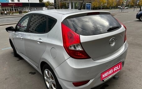 Hyundai Solaris II рестайлинг, 2013 год, 635 000 рублей, 7 фотография