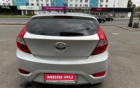 Hyundai Solaris II рестайлинг, 2013 год, 635 000 рублей, 6 фотография