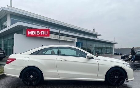 Mercedes-Benz E-Класс, 2010 год, 1 598 000 рублей, 4 фотография