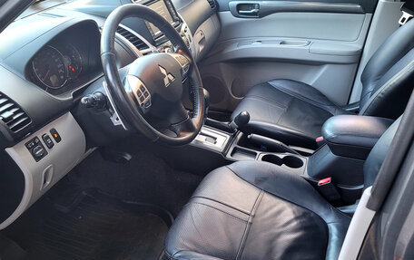 Mitsubishi Pajero Sport II рестайлинг, 2014 год, 1 250 000 рублей, 12 фотография