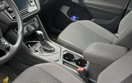 Volkswagen Tiguan II, 2020 год, 2 310 000 рублей, 8 фотография