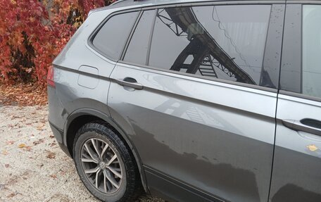 Volkswagen Tiguan II, 2020 год, 2 310 000 рублей, 12 фотография