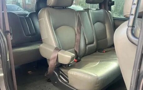 Hyundai Starex I рестайлинг, 2006 год, 640 000 рублей, 3 фотография