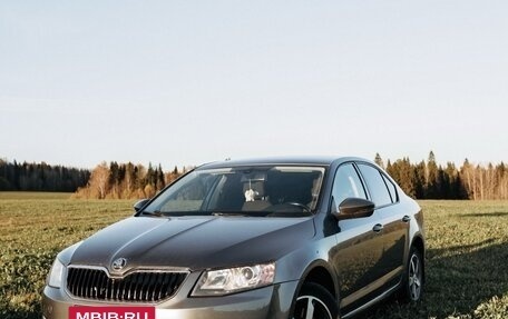 Skoda Octavia, 2014 год, 1 290 000 рублей, 2 фотография
