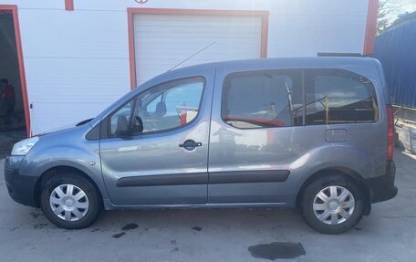 Peugeot Partner II рестайлинг 2, 2010 год, 750 000 рублей, 4 фотография