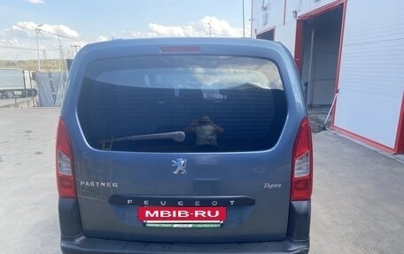 Peugeot Partner II рестайлинг 2, 2010 год, 750 000 рублей, 3 фотография
