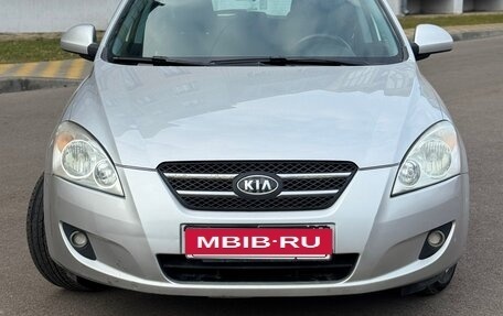 KIA cee'd I рестайлинг, 2009 год, 570 000 рублей, 2 фотография
