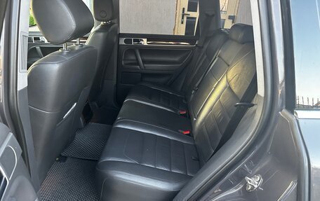 Volkswagen Touareg III, 2007 год, 1 100 000 рублей, 21 фотография